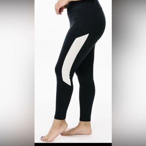 Zyia Black Primo Mesh Hi-Rise 7/8 24”